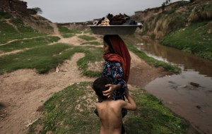 Refugjat afganë në Islamabad, Pakistan (Muhammed Muheisen, Ap/Lapresse)